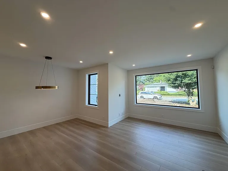 9X3 Westmount Dr — Photo 22