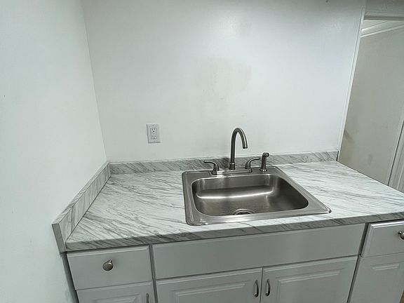 4th image of 322 72nd St #3