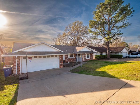 1607 S 5th St, McAlester, OK 74501