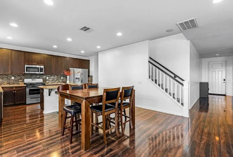 16231 Navigator Ave — Photo 2
