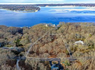 36 Stearns Point Rd, Shelter Island, NY 11964