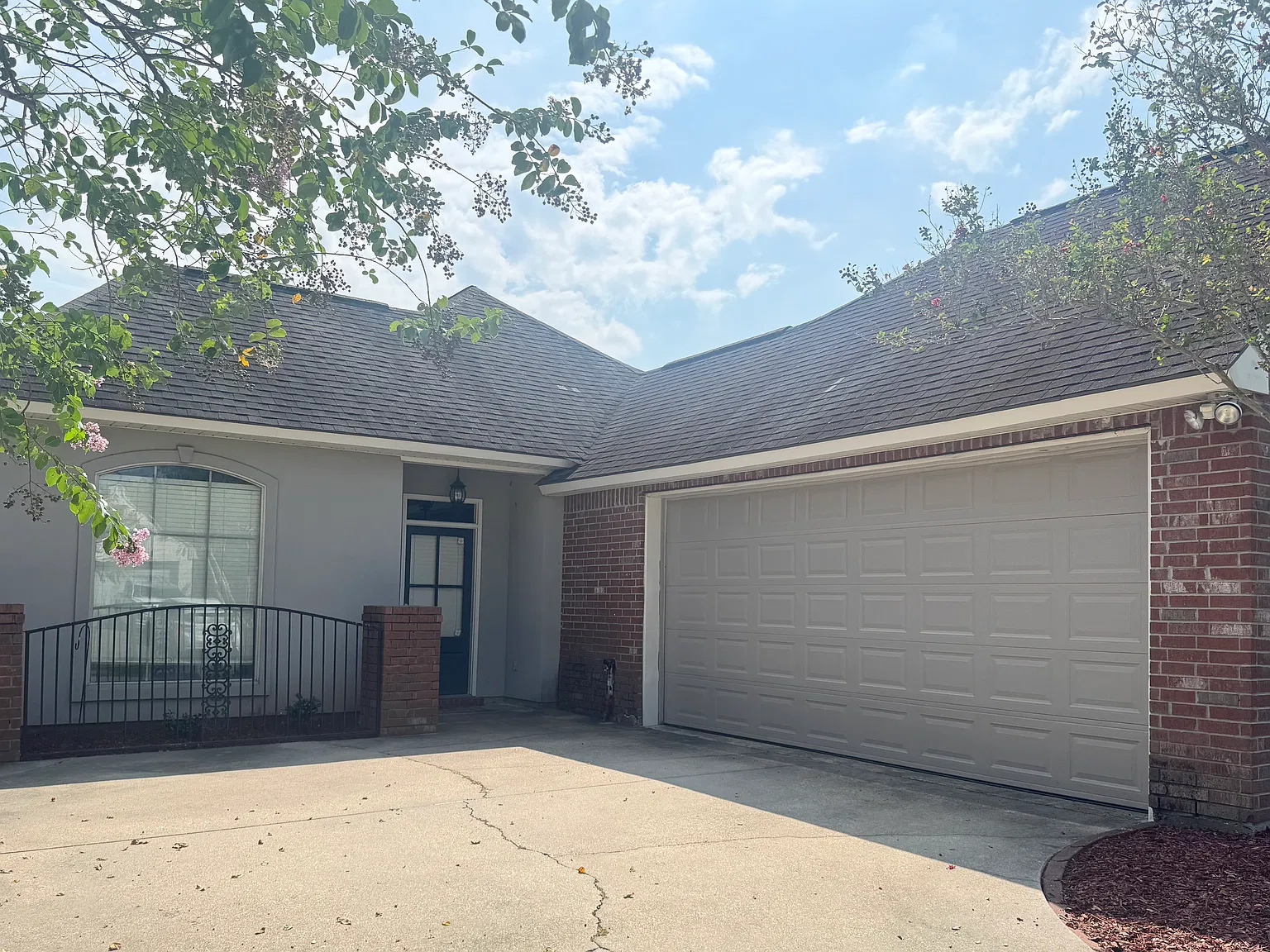12446 Dutchtown Villa Dr — Photo 1