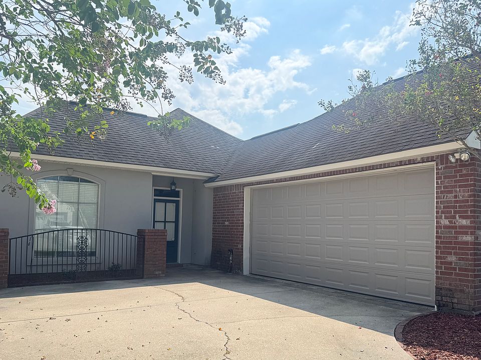 1st image of 12446 Dutchtown Villa Dr