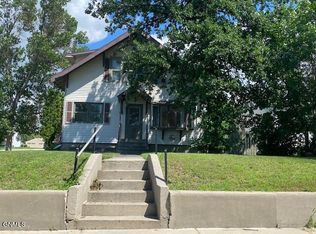 822 1st Ave E, Williston, ND 58801