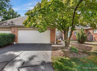 519 Shagbark Dr, Elgin, IL 60123