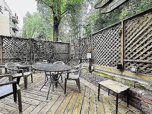 Rented by Metropolitan Property Group | media 21