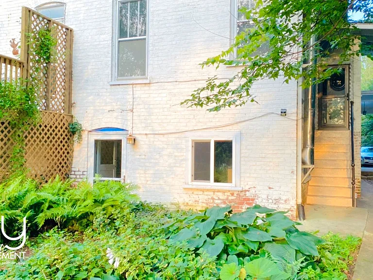 709 Park St — Photo 2