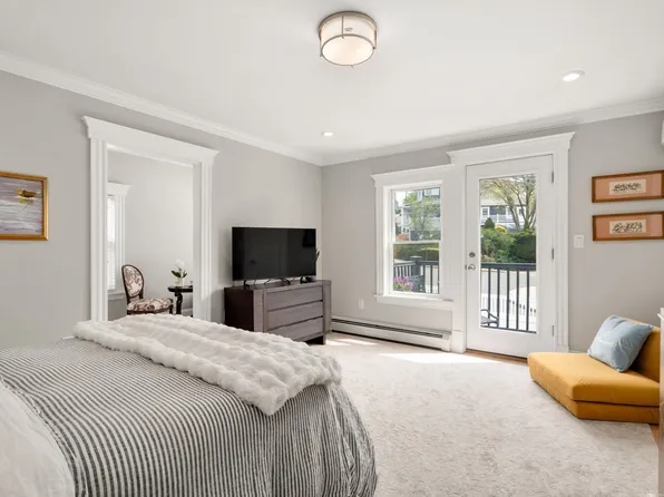 600 Shirley St #11, Winthrop, MA 02152