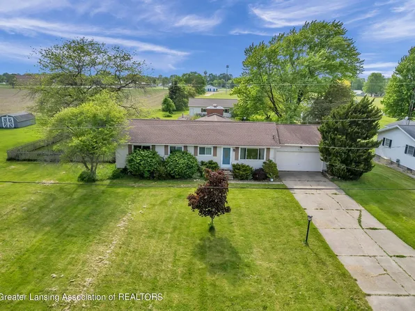 213 N Farr St, Ashley, MI 48806