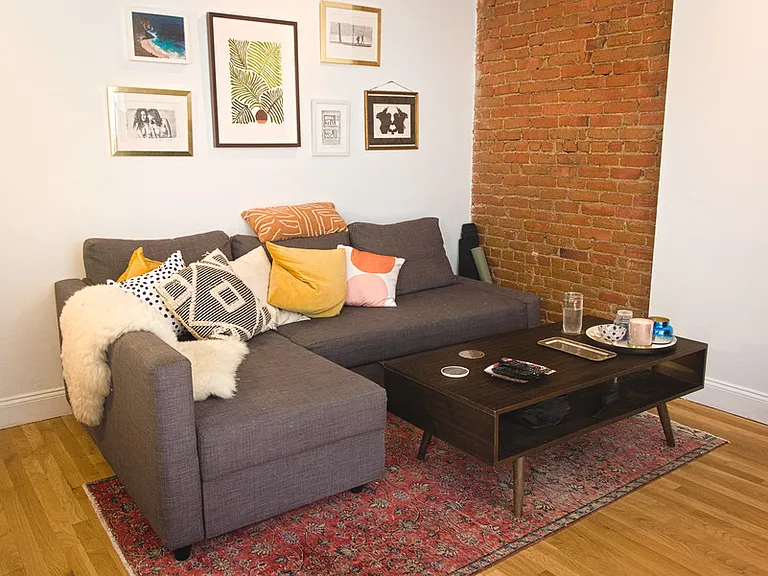 154 F St #2 — Photo 4