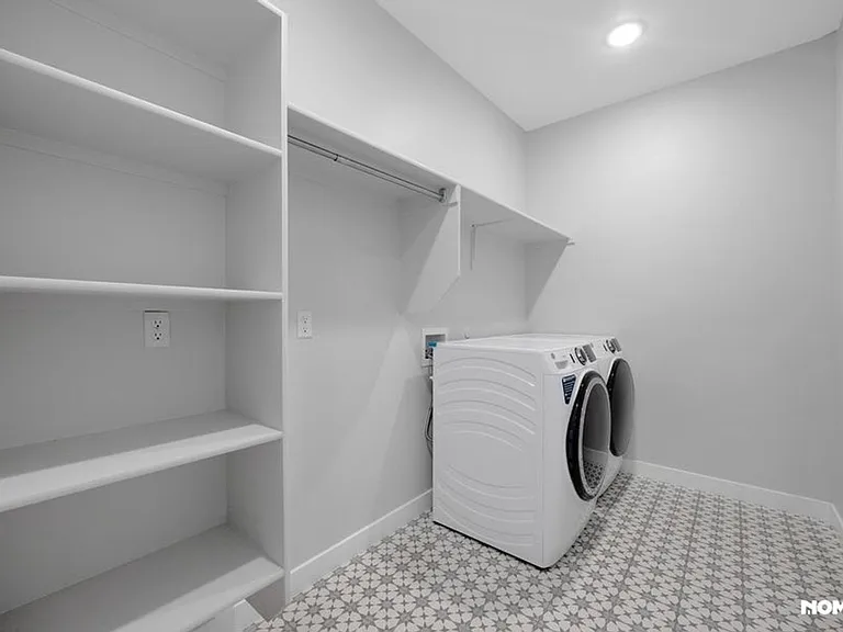 3802 Nightingale Ave — Photo 9