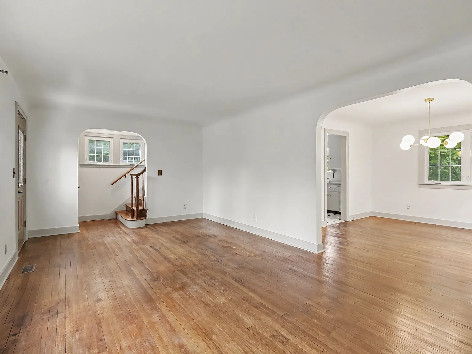 3 bed, 1.5 bath, 1472 sqft, $3,900 — Photo 4