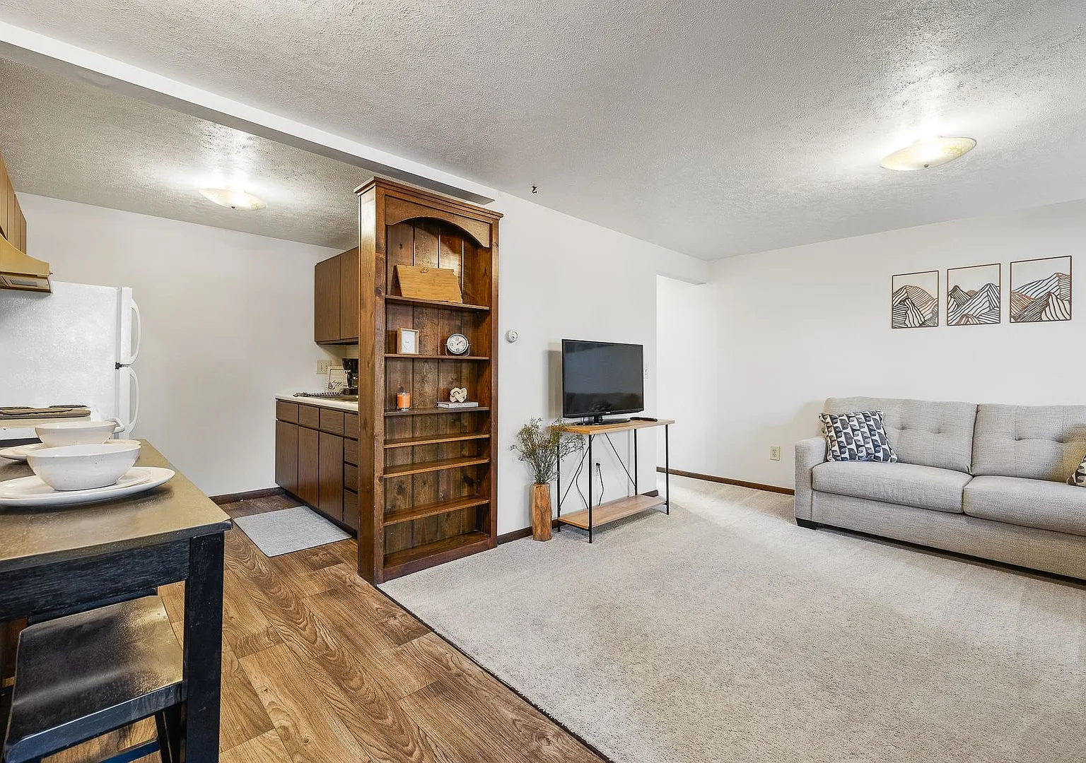 r1935LBP — Photo 2