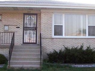 520 Yates Ave, Calumet City, IL 60409