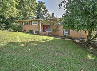 22067 Terra Caro Cir, Bristol, VA 24202