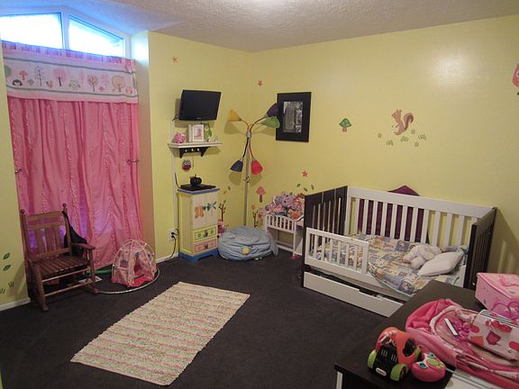 little girls room