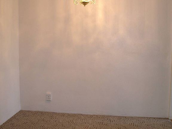 3rd image of 5552 Lindenwood Ave