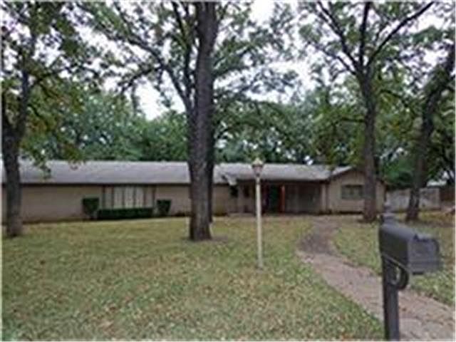 1st image of 32 Robinhood Dr