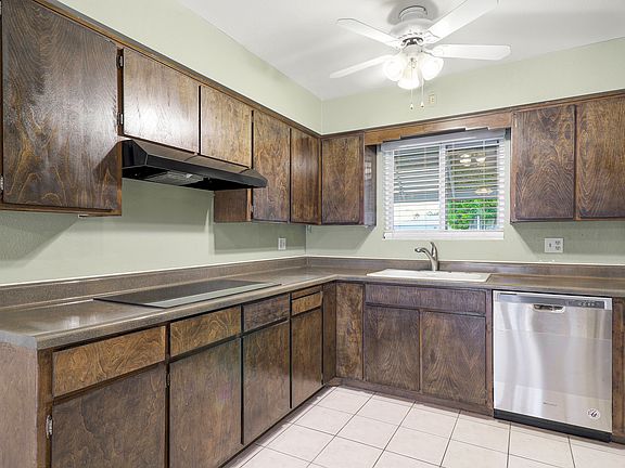 3rd image of 645 N 63rd Pl