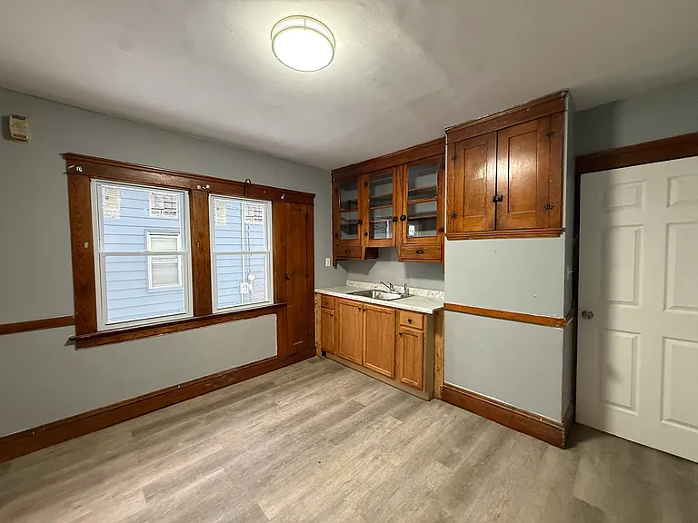 13013 Soika Ave — Photo 6