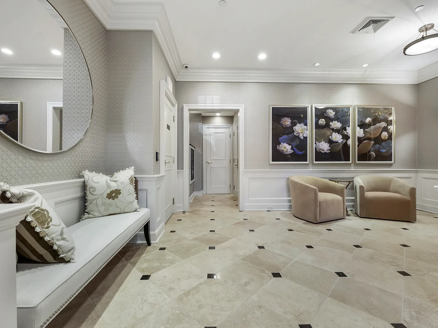 Studio, 500 sqft, $4,800 — Photo 4