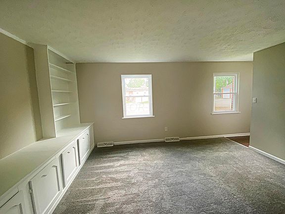 3rd image of 6482 Jessamine Ct