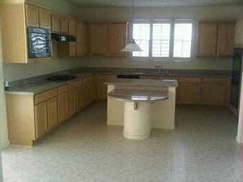 2nd image of 2909 White Peaks Ave