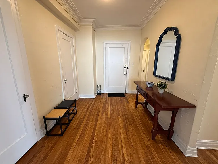 New King Edward Apartments — Photo 391