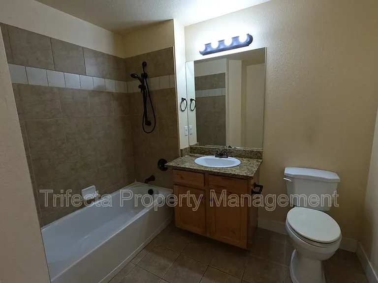 2445 Windrow Dr #A108 — Photo 15