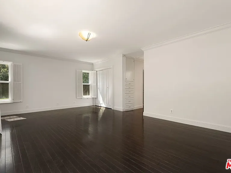 519 N Rexford Dr — Photo 27