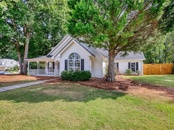 911 Harvest Ln, Monroe, GA 30655
