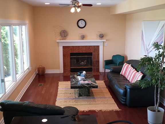 4th image of 639 Woodcreek Dr
