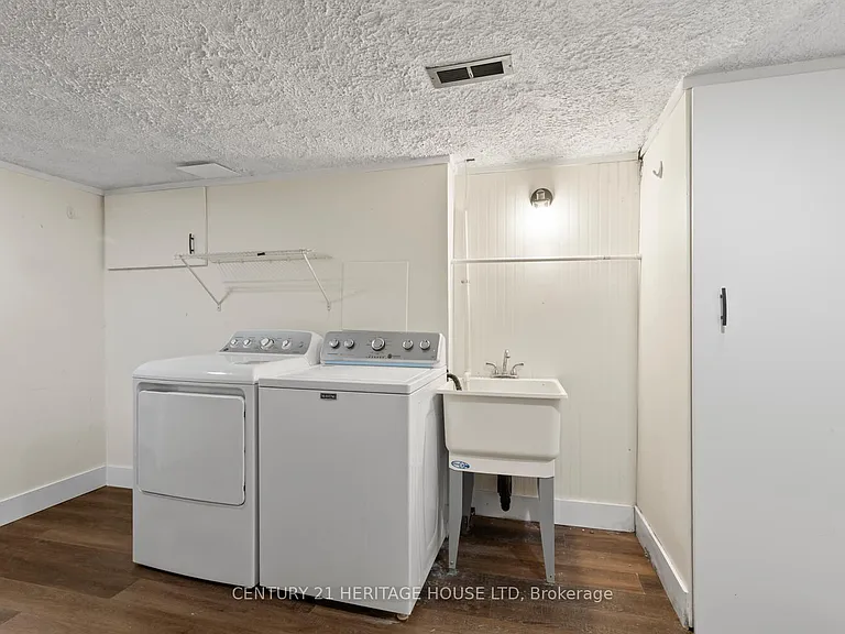 57 Vanbuskirk Dr — Photo 25