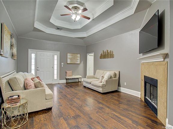 5th image of 10104 Canyon Oak Dr