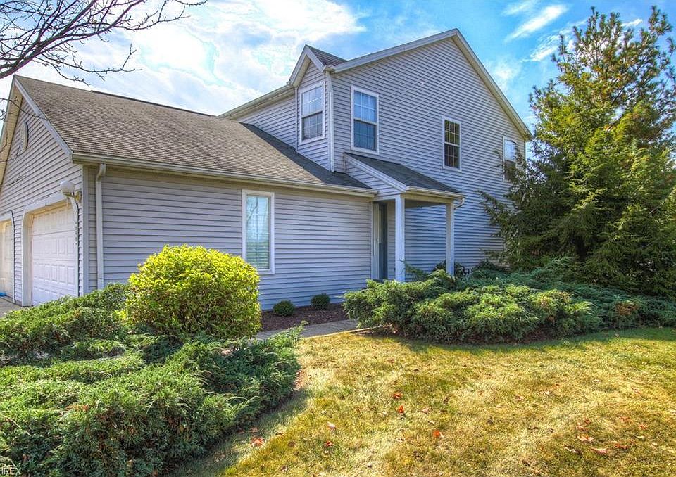1st image of 690 Crownwood Ct