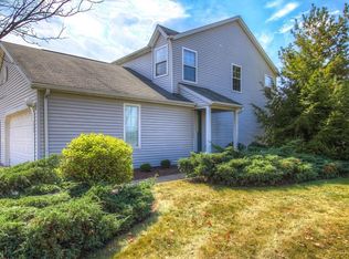 690 Crownwood Ct, Streetsboro, OH 44241