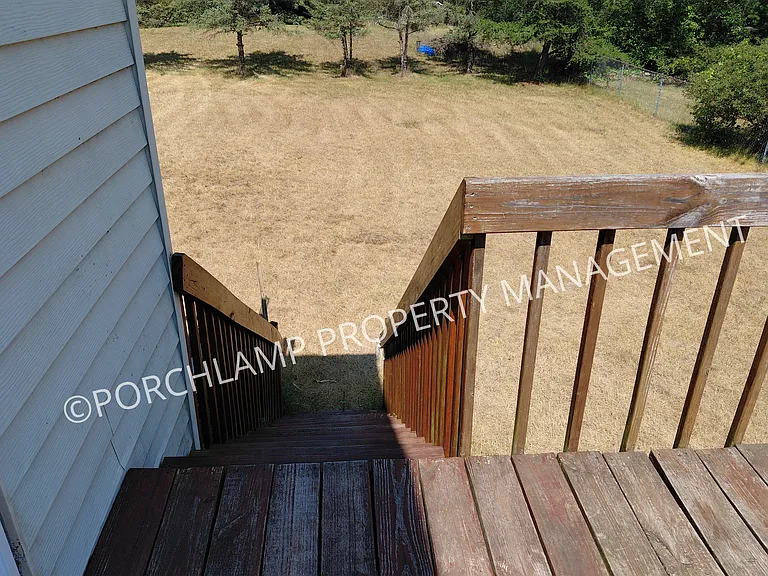 6779 Pleasantview St NE — Photo 25