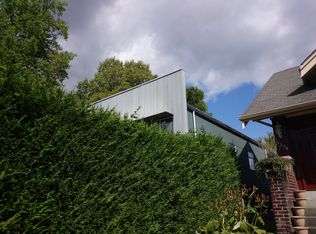 5556 33rd Ave NE, Seattle, WA 98105