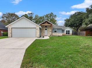 230 Club Vw W, Seguin, TX 78155