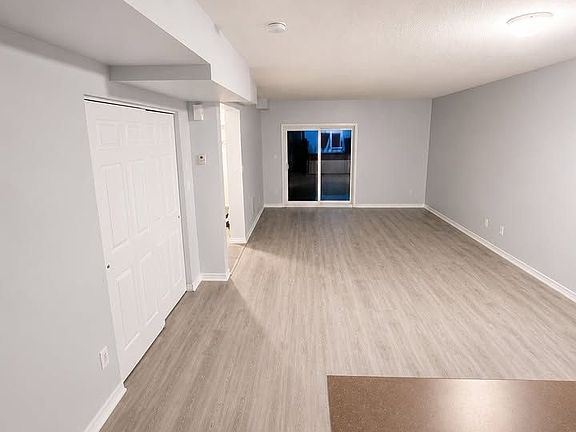 2nd image of 175 Stanley St #39