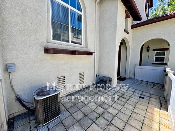 4th image of 33620 Willow Haven Ln Unit 105