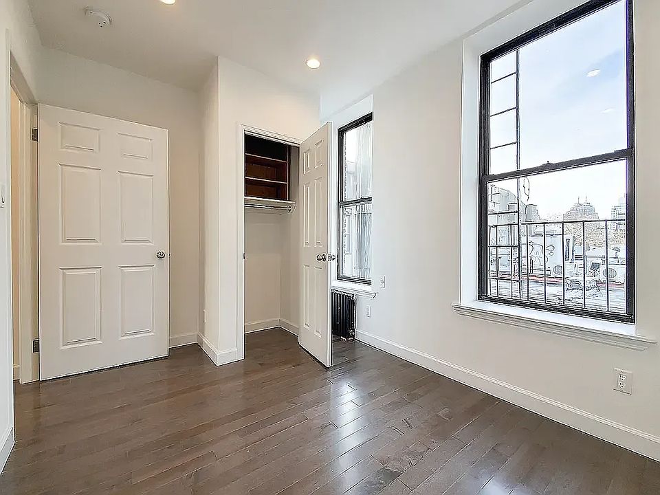 2nd image of 109 Eldridge St #25