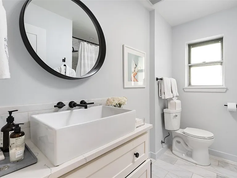 8704 Clarewood Dr — Photo 31