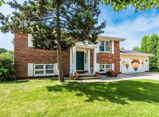 602 Karen Ave, Dekalb, IL 60115