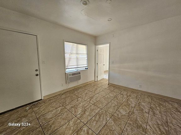 5th image of 66201 Acoma Ave #2