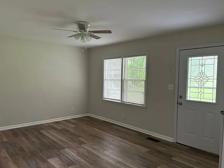 1380 Cummins Ferry Rd — Photo 7