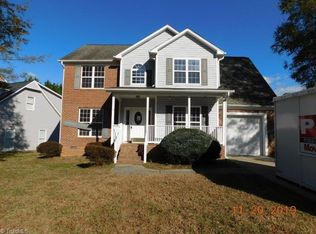 7 Crawford Ct, Greensboro, NC 27406
