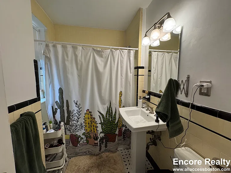 31 Longwood Ave #2 — Photo 13