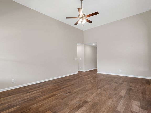 4th image of 1530 Fredrick Dr Lot 620