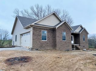211 Cross Creek Dr, Mount Sterling, KY 40353
